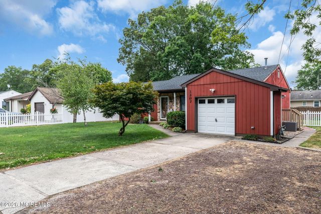 1207 Sylvania Avenue, Forked River, NJ 08731