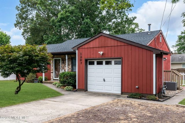1207 Sylvania Avenue, Forked River, NJ 08731