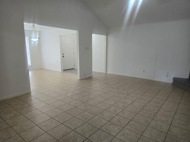 10622 Beckfield Drive, Houston, TX 77099