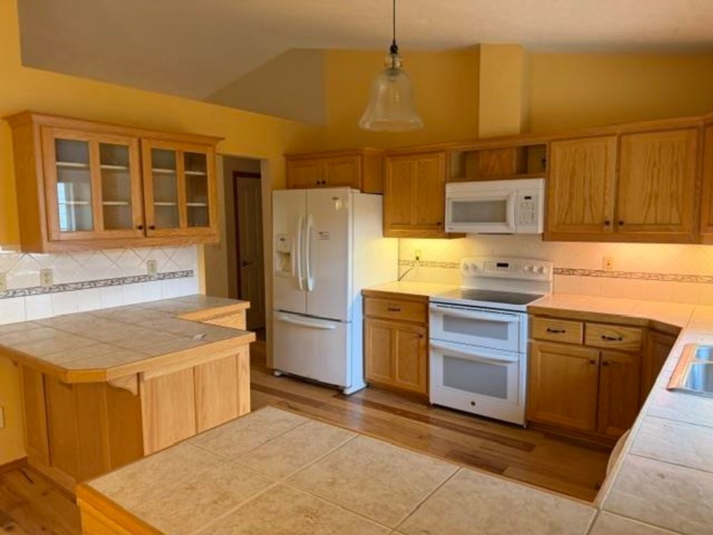 223 E Evergreen Dr, Kettle Falls, WA 99141 photo 2