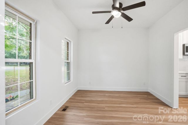 5846 Hanna Court, Charlotte, NC 28212