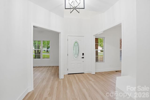 5846 Hanna Court, Charlotte, NC 28212