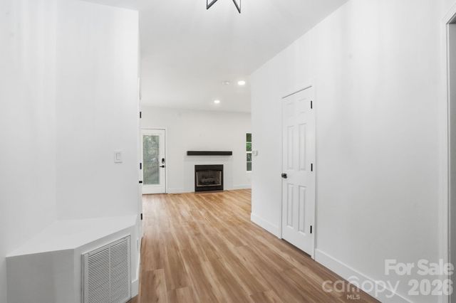 5846 Hanna Court, Charlotte, NC 28212
