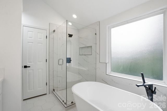 5846 Hanna Court, Charlotte, NC 28212