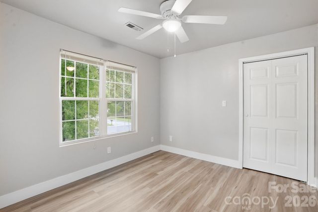 5846 Hanna Court, Charlotte, NC 28212