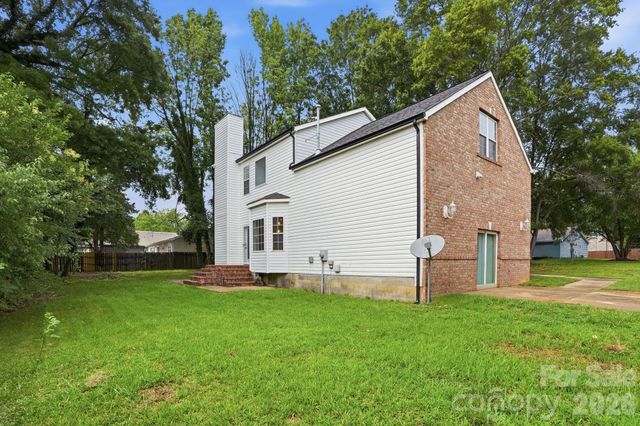 5846 Hanna Court, Charlotte, NC 28212