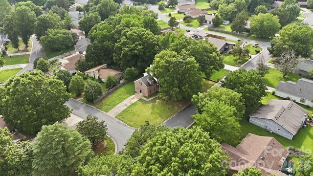 5846 Hanna Court, Charlotte, NC 28212