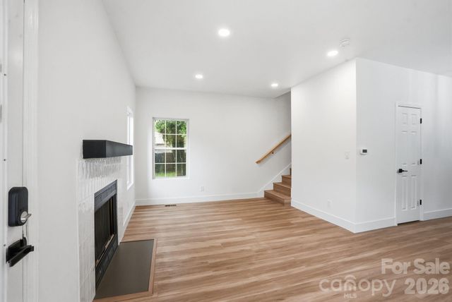 5846 Hanna Court, Charlotte, NC 28212