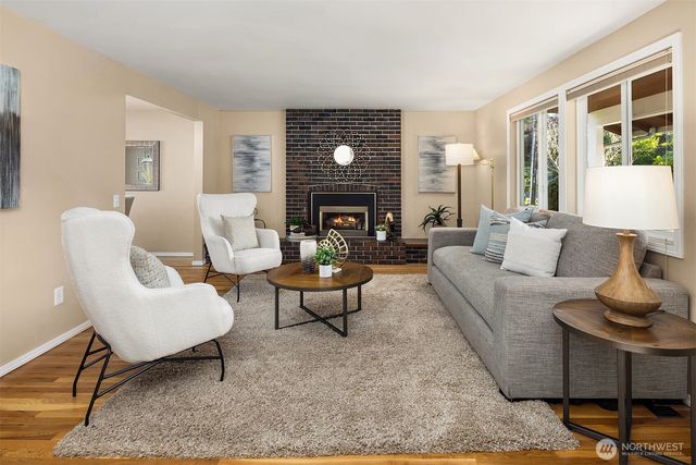 12042 SE 52nd Street, Bellevue, WA 98006