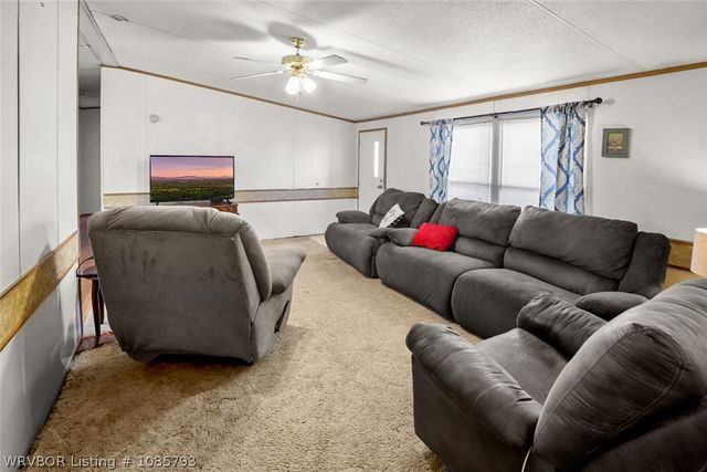 21409 9th Street, Howe, OK 74940