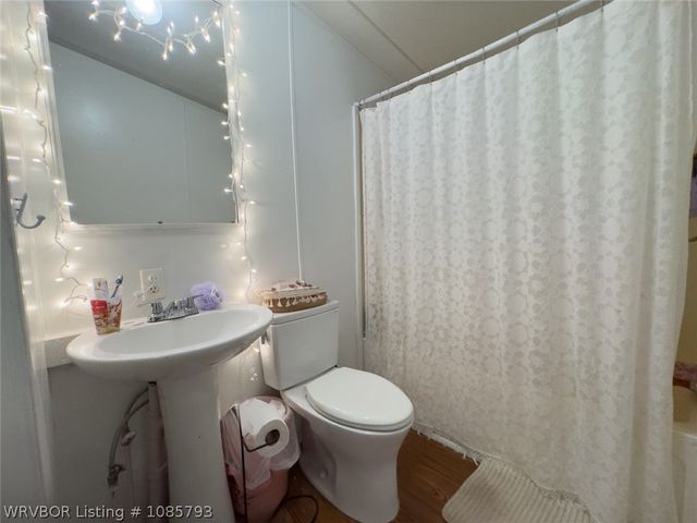 21409 9th Street, Howe, OK 74940