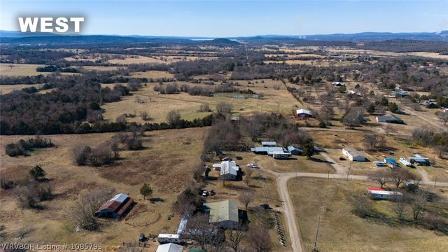 21409 9th Street, Howe, OK 74940