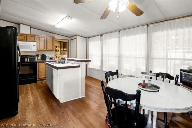 21409 9th Street, Howe, OK 74940