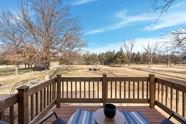 2220 W 60th St N, Wichita, KS 67204