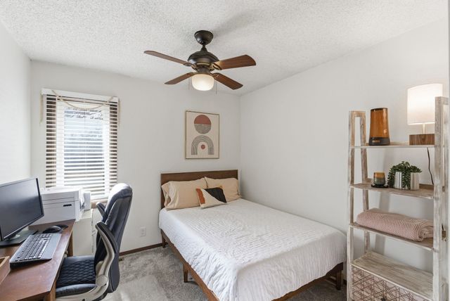 2220 W 60th St N, Wichita, KS 67204