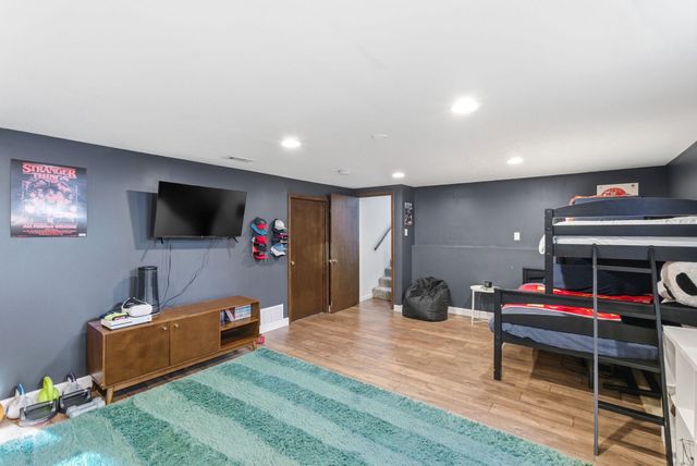 2220 W 60th St N, Wichita, KS 67204