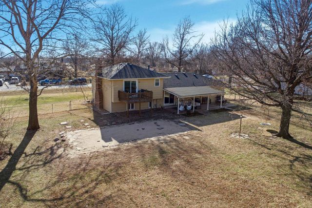 2220 W 60th St N, Wichita, KS 67204