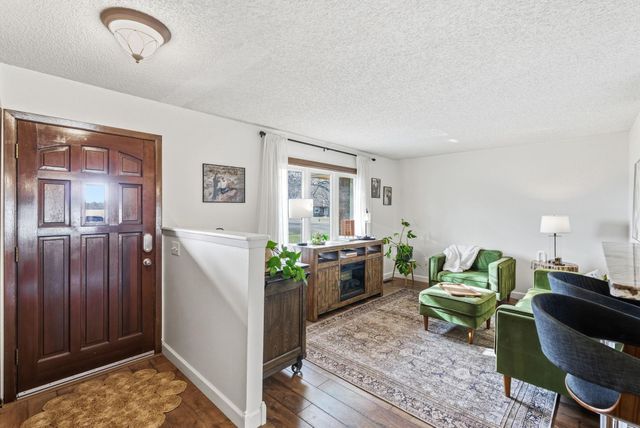 2220 W 60th St N, Wichita, KS 67204