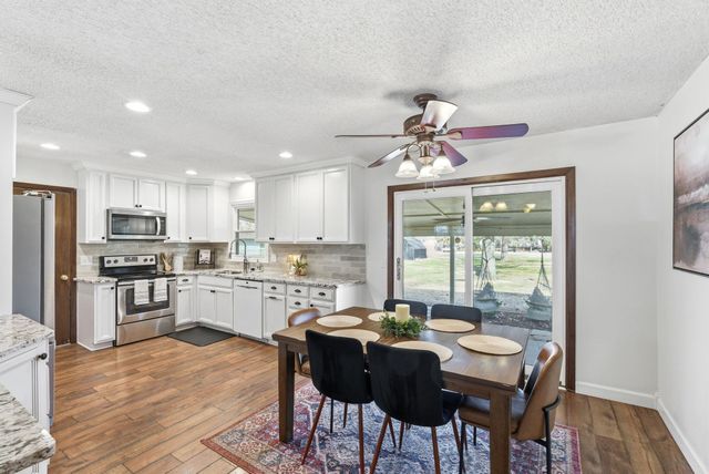 2220 W 60th St N, Wichita, KS 67204