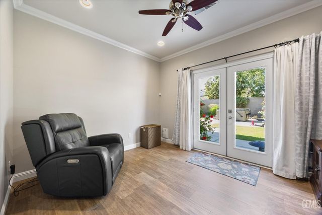 10206 Salisbury Drive, Bakersfield, CA 93311