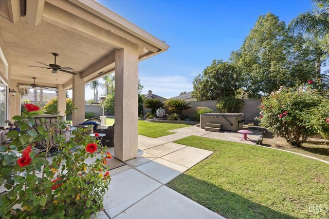 10206 Salisbury Drive, Bakersfield, CA 93311