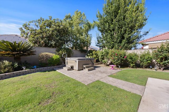 10206 Salisbury Drive, Bakersfield, CA 93311