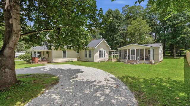 801 S High St, Winchester, TN 37398
