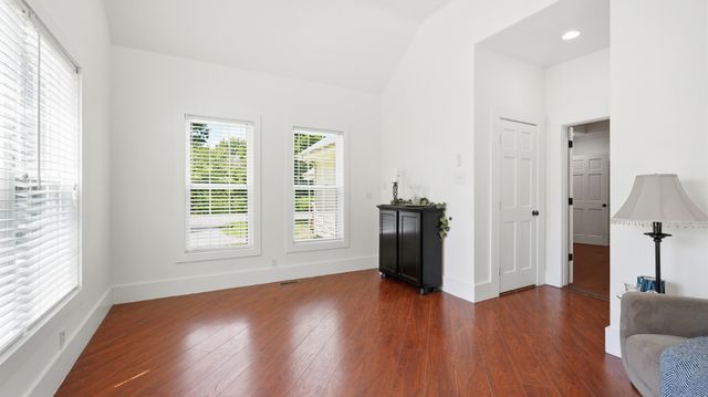 801 S High St, Winchester, TN 37398