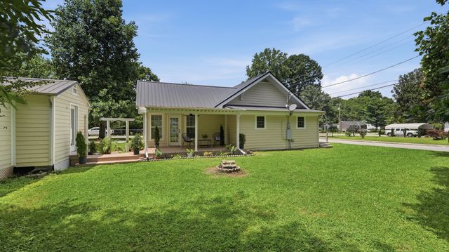 801 S High St, Winchester, TN 37398