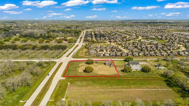 3745 Clayhead Road, Richmond, TX 77406