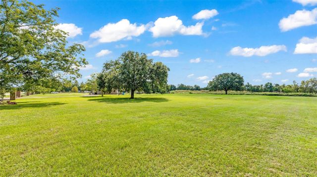 3745 Clayhead Road, Richmond, TX 77406