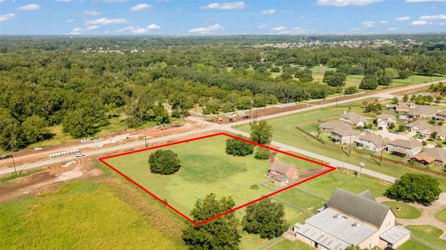 3745 Clayhead Road, Richmond, TX 77406