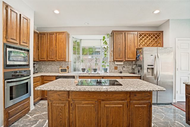 7221 Swallow Branch Lane, Plano, TX 75025