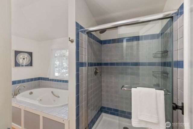 6408 Francis Avenue N, Seattle, WA 98103