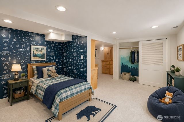 6408 Francis Avenue N, Seattle, WA 98103