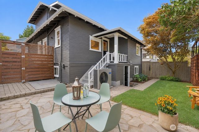 6408 Francis Avenue N, Seattle, WA 98103