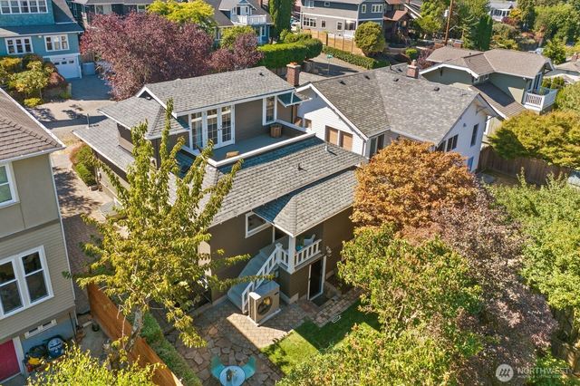 6408 Francis Avenue N, Seattle, WA 98103