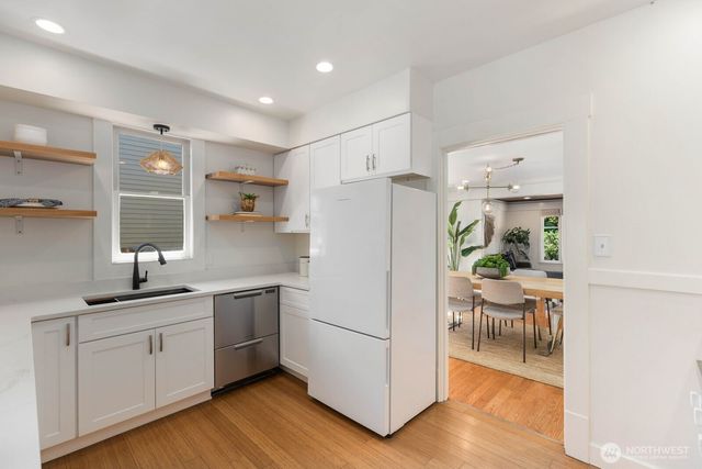 6408 Francis Avenue N, Seattle, WA 98103