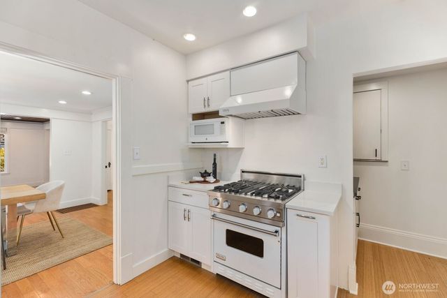 6408 Francis Avenue N, Seattle, WA 98103