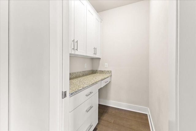 2756 Mcvitty RD, Roanoke, VA 24018