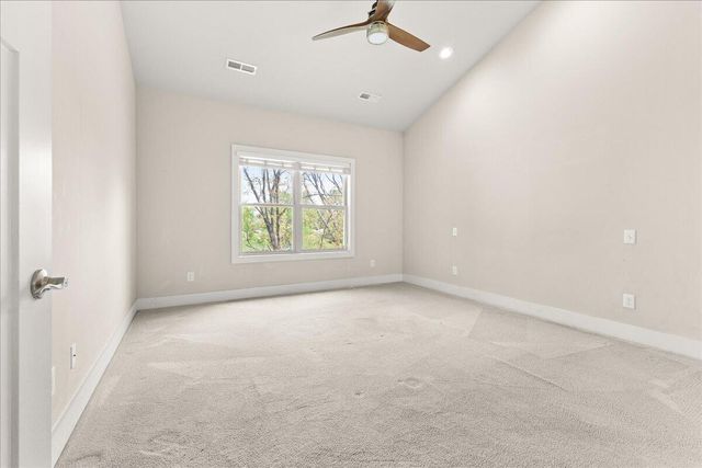 2756 Mcvitty RD, Roanoke, VA 24018