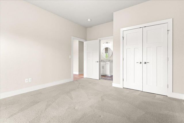 2756 Mcvitty RD, Roanoke, VA 24018
