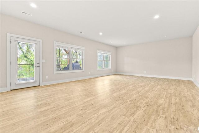 2756 Mcvitty RD, Roanoke, VA 24018