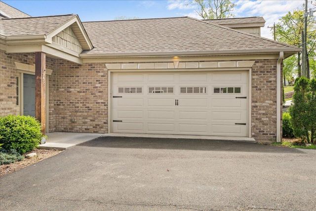 2756 Mcvitty RD, Roanoke, VA 24018