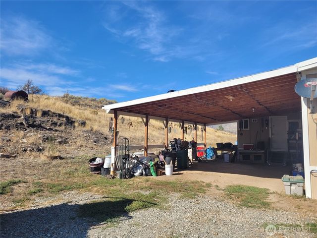 20 Round Up Road, Oroville, WA 98844