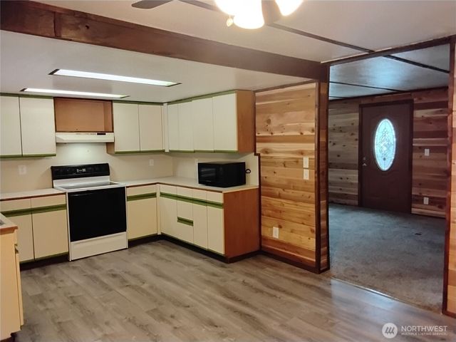 20 Round Up Road, Oroville, WA 98844