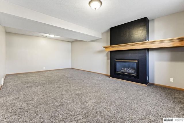 11328 Martin Avenue, Omaha, NE 68164