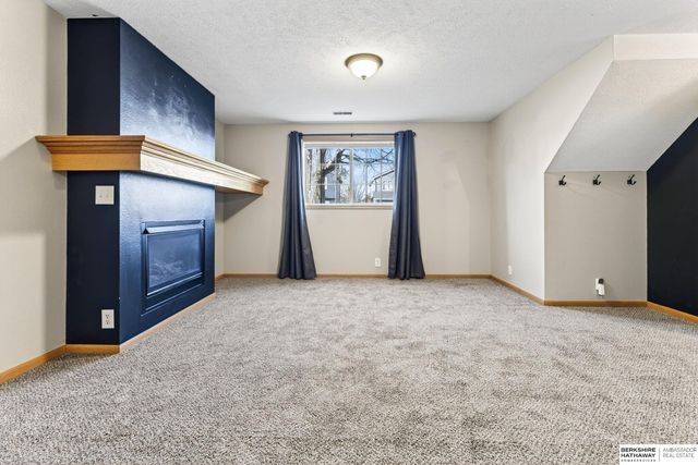 11328 Martin Avenue, Omaha, NE 68164