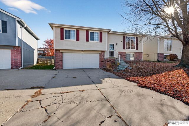 11328 Martin Avenue, Omaha, NE 68164