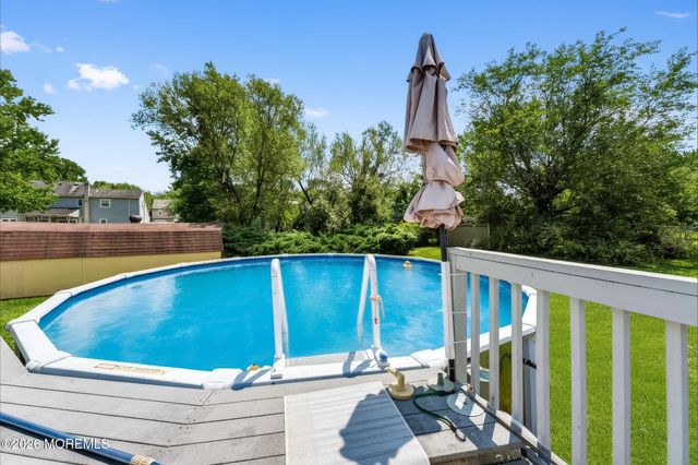 209 Hearth Court W, Lakewood, NJ 08701